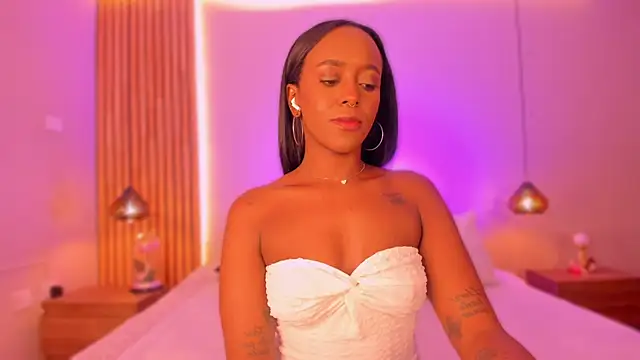 EmilyHaan online show from September 24, 7:57 pm