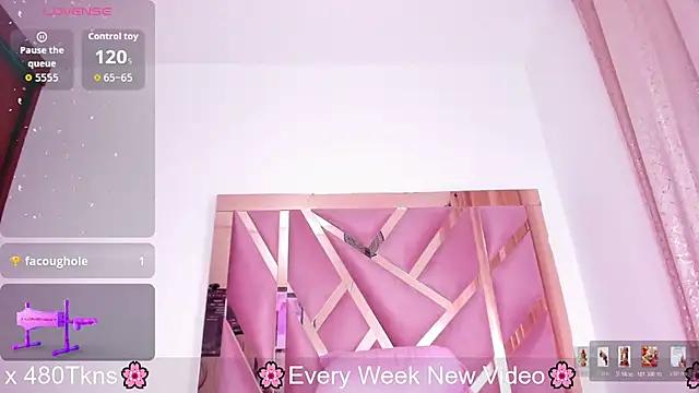 CherryBlossom23 online show from May 21, 1:58 am