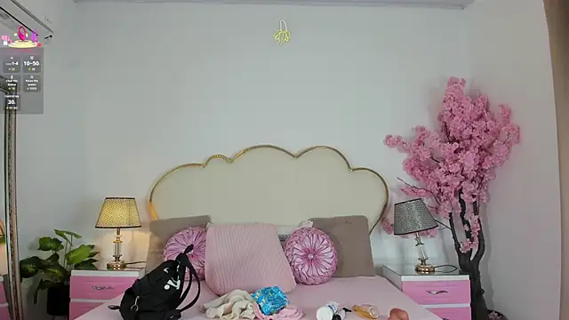 CahitlinBell online show from July 23, 5:59 am