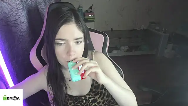 Crazy forest fairy online show from March 13, 3:30 am