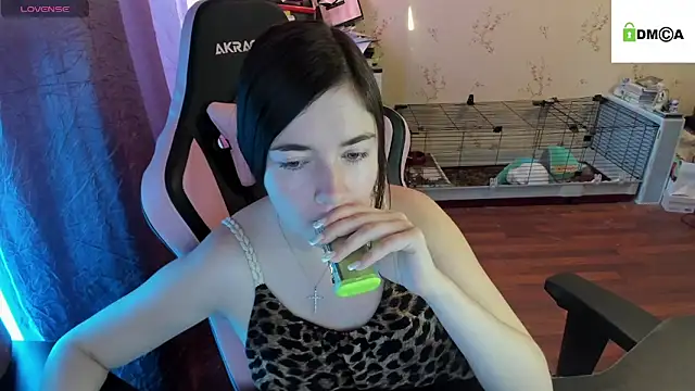 Crazy forest fairy online show from October 9, 5:11 am