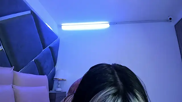 Charlotte Myers online show from October 11, 8:44 pm