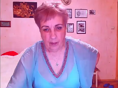 Victoria5643 online show from March 30, 5:01 pm