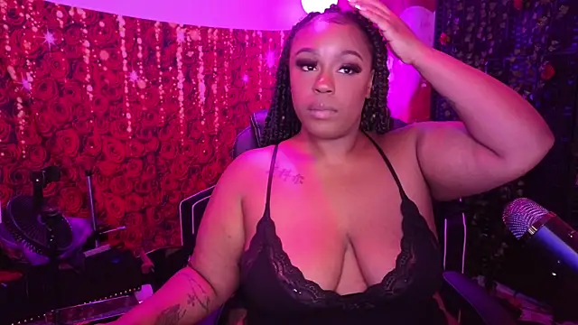 cheriserozequeen online show from May 15, 10:45 pm
