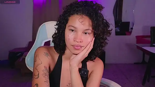 Peggy Funn online show from May 14, 4:18 am