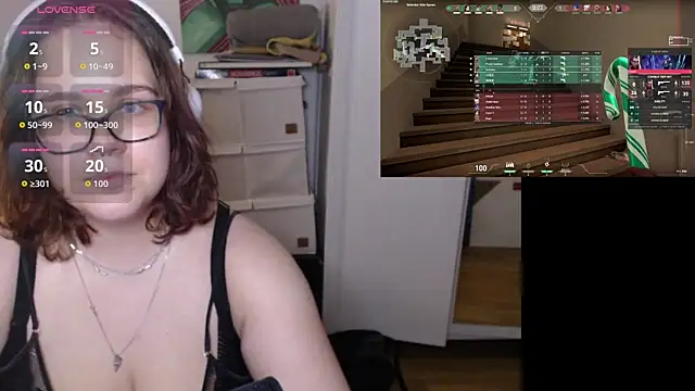 Snapshot of playvalorantwithmenow chatting on October 31, 1:40 am playvalorantwithmenow online show from October 31, 1:40 am