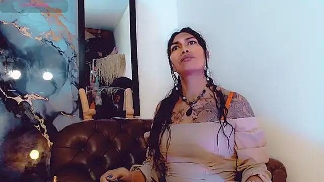 khiara moretti online show from November 7, 11:27 am