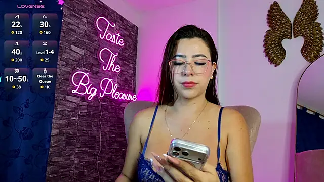 Skarlet219 online show from February 11, 12:58 am