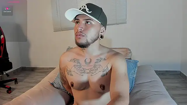 ftmphilip  online show from February 26, 12:53 am