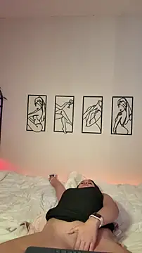 Megan Rodrigo online show from November 28, 8:56 pm