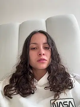 Megan Rodrigo online show from May 26, 1:21 pm
