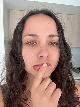 Megan Rodrigo online show from May 15, 4:54 pm