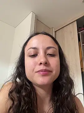 Megan Rodrigo online show from May 12, 4:24 pm