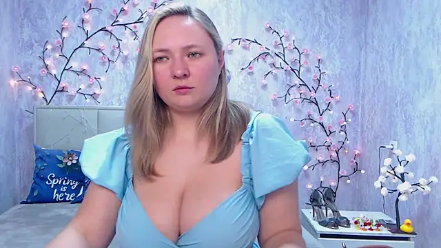 SallyVerda online show from May 12, 6:14 pm
