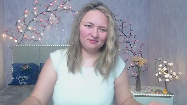 SallyVerda online show from May 4, 7:28 pm