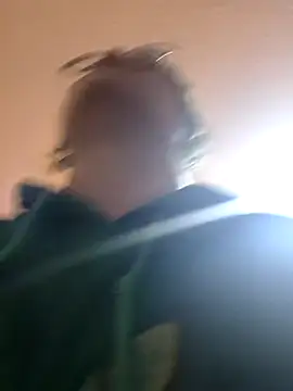 lucky-leah online show from October 10, 5:01 am