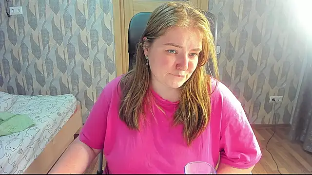 valery1610 online show from July 25, 8:05 pm