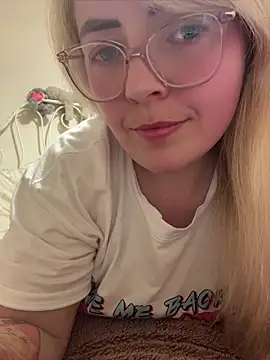 xxcurvyjessiexx online show from April 9, 7:30 pm