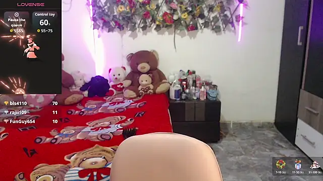 sexysusan4you online show from May 13, 9:42 pm