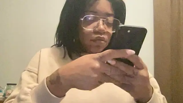 MommyConfident online show from January 15, 12:49 am