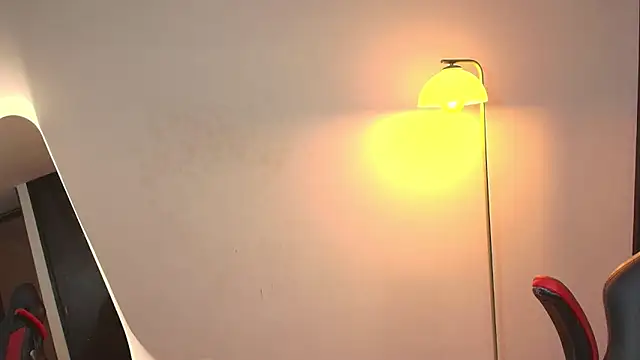 samy jonnes  online show from October 13, 10:34 pm