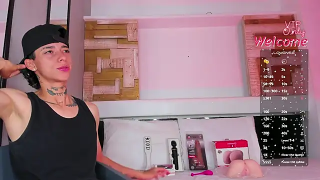 AmberAdams  online show from March 14, 2:51 pm