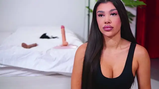 NatyDesiree online show from October 11, 9:03 am