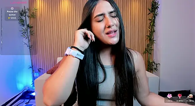 paulina sweett  online show from April 29, 12:08 pm
