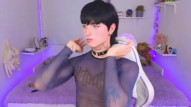 Baby Xian online show from October 31, 8:40 am