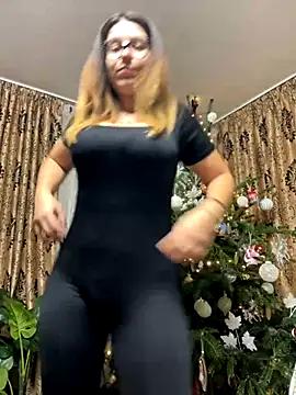 NadiraNoor online show from November 30, 10:25 pm