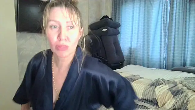 WindChristy online show from July 28, 3:21 pm