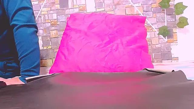 MaidenGame online show from May 11, 2:56 pm