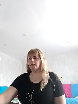 Lady nice cat online show from September 14, 3:15 am