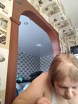 Lady nice cat online show from October 3, 6:18 am