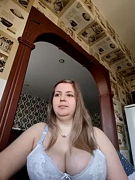 Lady nice cat online show from May 6, 3:10 am