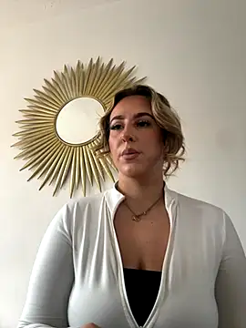 Missyemily online show from October 15, 11:57 am