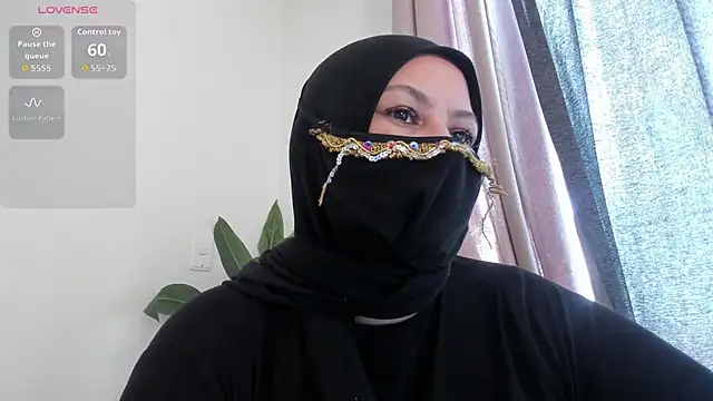 Amina hafsa online show from May 18, 5:52 pm