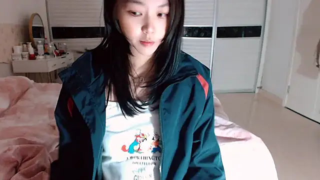 -Lucky Girl online show from November 30, 10:52 am