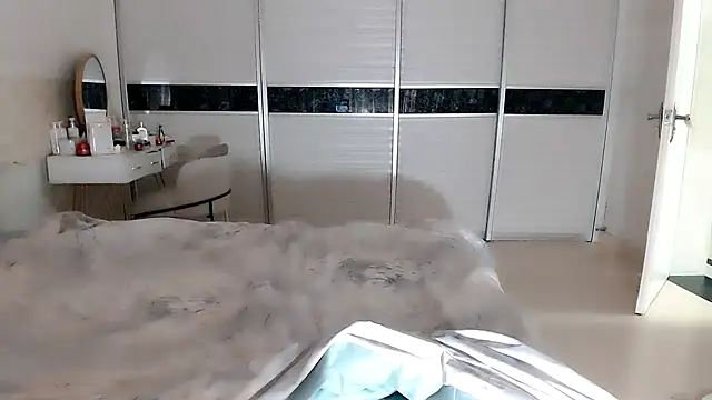 Snapshot of -Lucky_Girl chatting on October 9, 1:26 pm -Lucky Girl online show from October 9, 1:26 pm