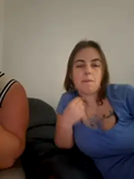 Jassiundich2 online show from May 3, 11:52 pm