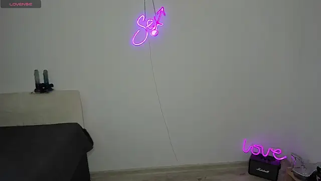 Bitch Coin online show from October 18, 2:31 pm