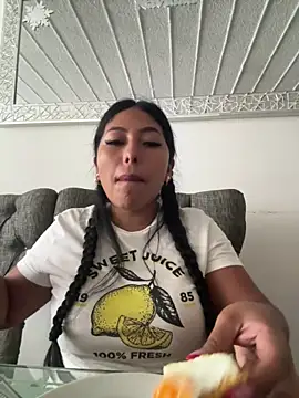 emmyjhonson07 online show from February 28, 1:32 pm