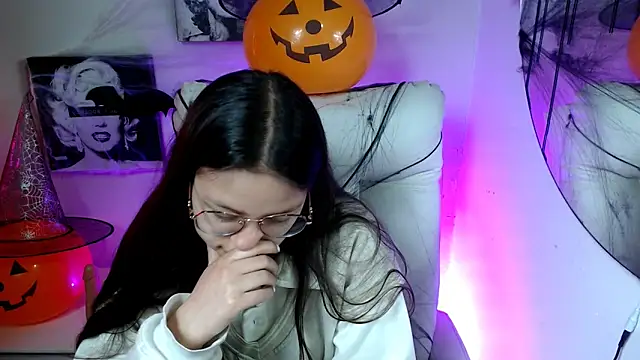 SamanthaRoldaan online show from October 14, 3:36 pm