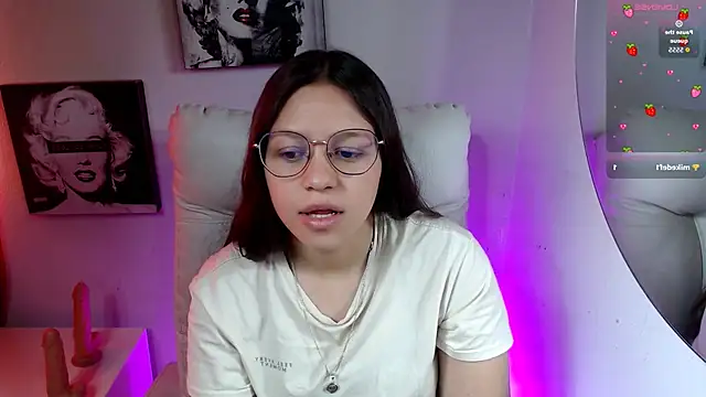 SamanthaRoldaan online show from November 29, 3:16 pm