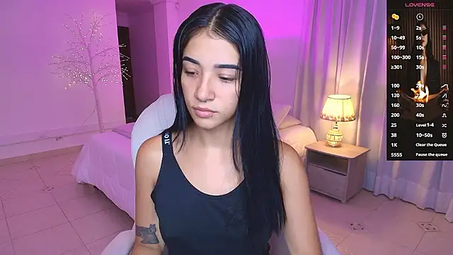 Snapshot of Antonella_Grayy chatting on December 2, 11:00 am Antonella Grayy online show from December 2, 11:00 am