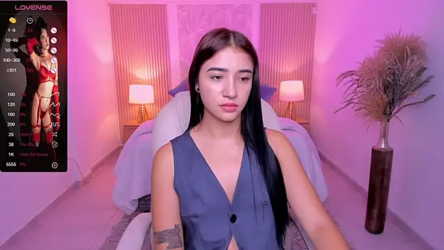 Snapshot of Antonella_Grayy chatting on October 3, 11:37 am Antonella Grayy online show from October 3, 11:37 am