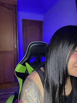 leila 22 online show from May 19, 4:58 pm