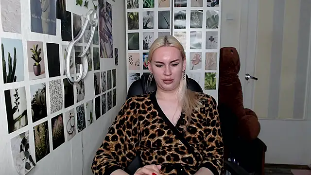 CapriScorpion online show from October 29, 2:42 pm