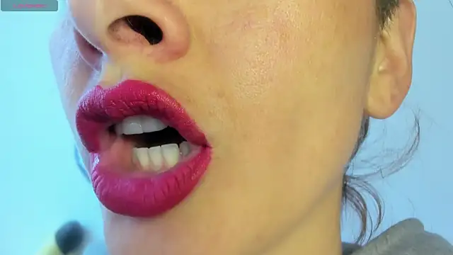 queen fetish online show from May 12, 6:58 pm