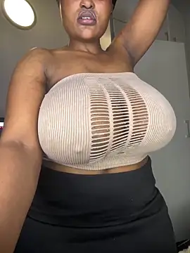 Bustygoddess32 online show from March 21, 3:55 am